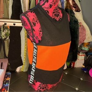 Color bloc tank w side logo